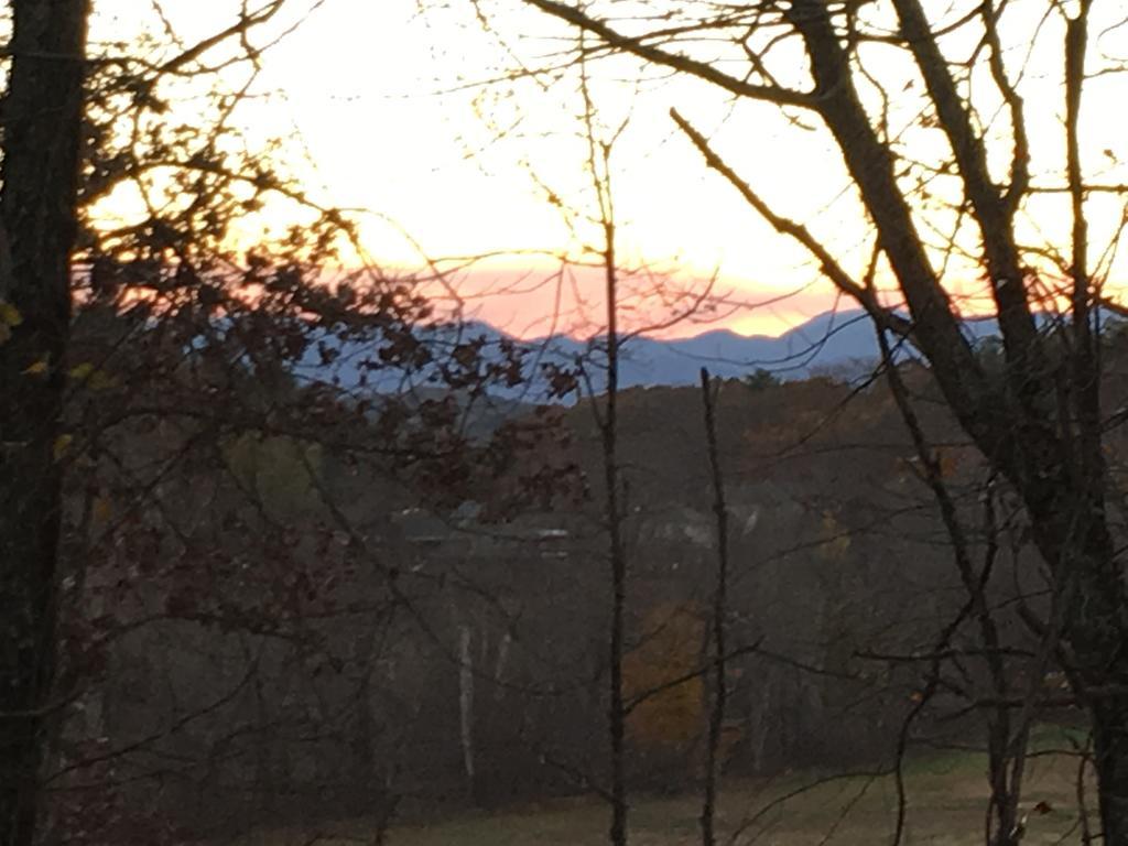 Serenity Views Bungalow - Close To City And Parkway! Villa Weaverville Buitenkant foto