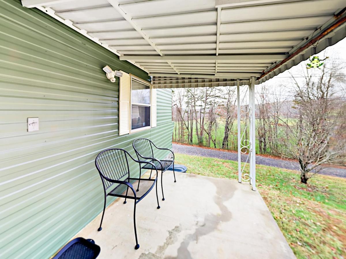 Serenity Views Bungalow - Close To City And Parkway! Villa Weaverville Buitenkant foto